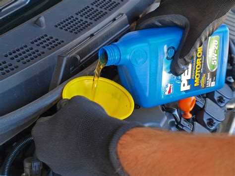 However, changes to your car's oil will also greatly depend on how old the vehicle is, what sort of engine oil it takes, and how often you drive it. 65 HOW MUCH TRANSMISSION FLUID HONDA CIVIC - * Fluids