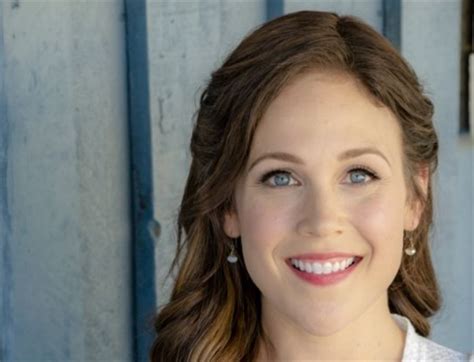 When Calls The Heart Spoilers Update Erin Krakow Shares New Filming Details Celebrating The Soaps