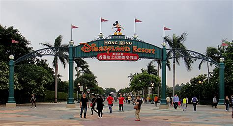 Information about hong kong disneyland (hong kong disneyland resort) and pictures of one of the most beautiful magic kingdom style park of them all, hong kong disneyland is quite unique, and. Hong Kong Disney World - Manya Tours