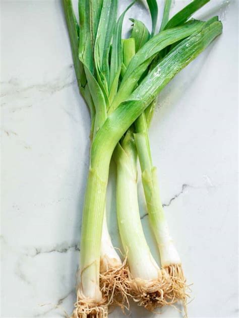 Step By Step Guide How To Cut Leeks Running To The Kitchen®