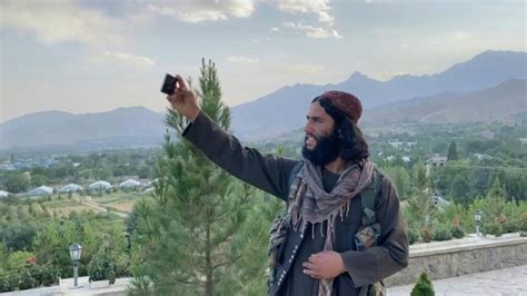Taliban Fighters Pose For Selfies At Tourist Spot Near Kabul