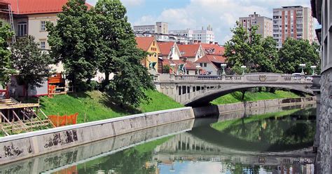 dragon bridge in ljubljana slovenia sygic travel