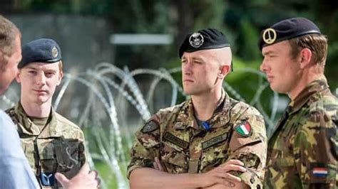 Soldati Italiani Al Confine Con La Russia Siamo Profondamente