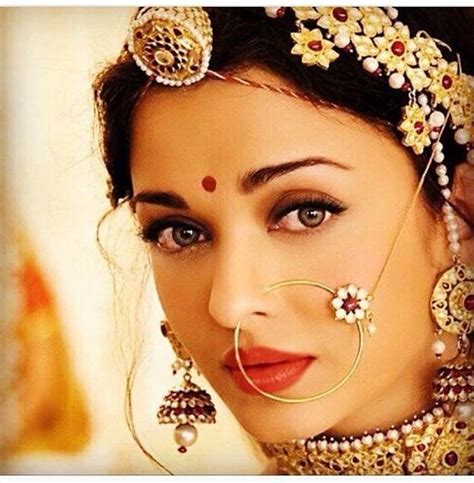 6 Best Bridal Makeup Looks From Iconic Bollywood Movies