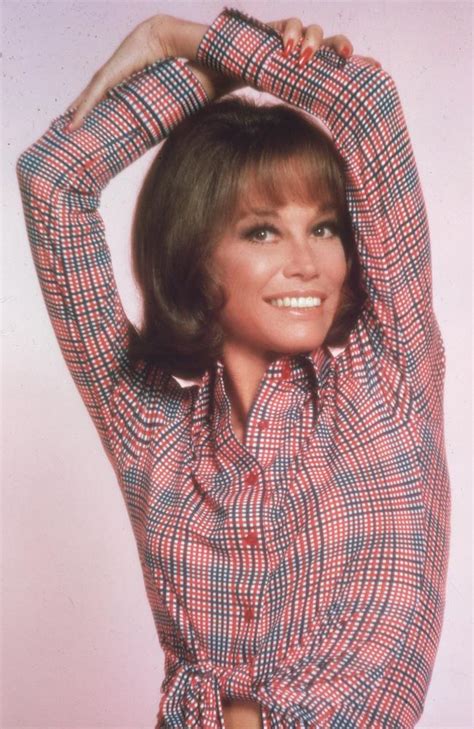 Life Of Mary Tyler Moore In Pictures The Advertiser