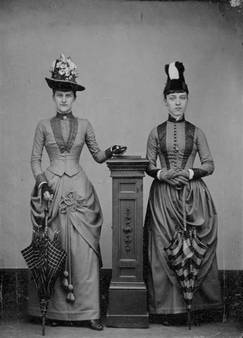 25 Glamorous Photos Of Victorian Women That Defined Fashion Styles From The Late 19th Century