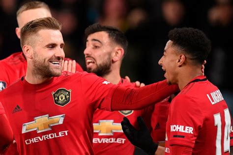 Jesse lingard (west ham) the premier league's man of the moment was at it again with that sensational solo goal in west ham's monday night win at wolves. Man Utd news: Jesse Lingard robs Luke Shaw of goal against ...