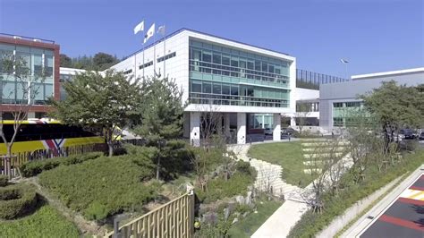 Yongsan International School Of Seoul