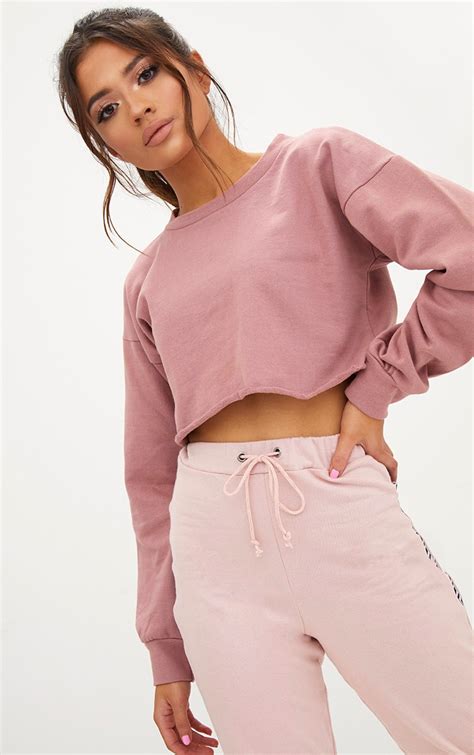 Petite Pink Cropped Sweater Prettylittlething Usa