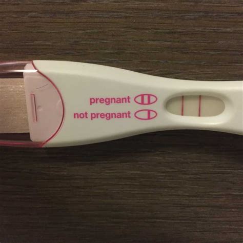 Postive Pregnancy Test Prenatal Vitamins