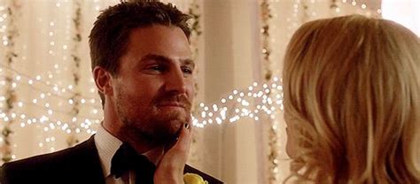 Oliver And Felicity On Their Wedding Day Oliver And Felicity