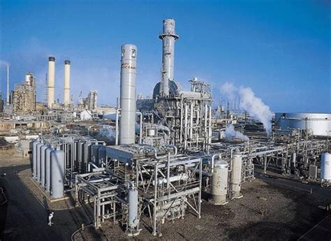 Funcionarios del régimen de nicolás maduro reiniciaron las operaciones de la refinería. Refinería El Palito reinicia planta de craqueo catalítico ...