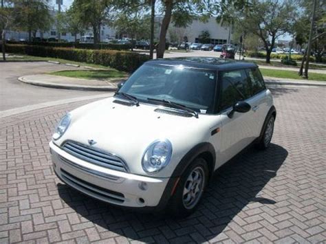 Sell Used 2005 Mini Cooper 5 Speed Low Miles 43k Extra Clean No Reserve