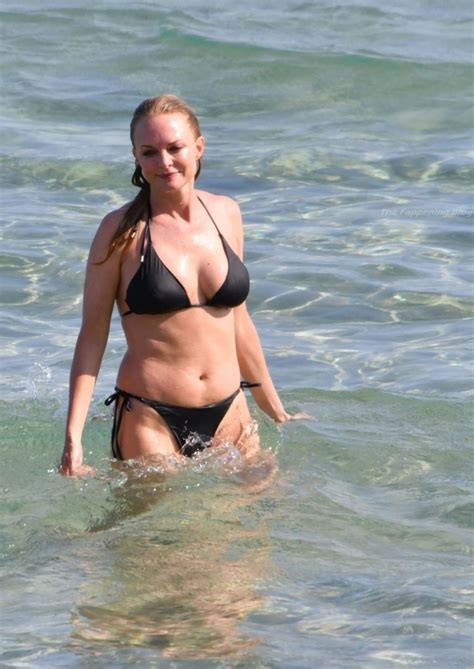 Heather Graham Puts On A Black Bikini Show Out On Her Holiday In