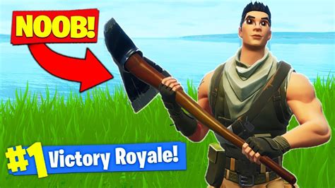Using A Noob To Win Fortnite Battle Royale Youtube