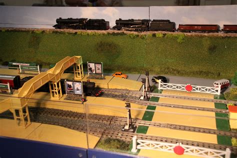 Hornby Dublo 3 Rail Layout Model Train Layouts Model Railway Train Sets