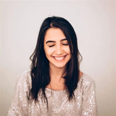 Ana clara caetano (araguaína, october 5, 1994) better known as ana caetano, is a brazilian singer member of the duo anavitória. Anavitória - Ana Clara Caetano | Anavitoria, Cabelo ...