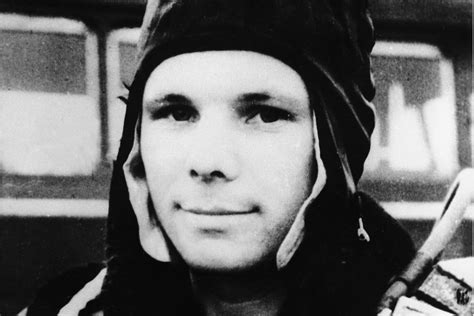 Youri gagarine est né le 9 mars 1934 en russie. Youri Gagarine : biographie du cosmonaute, premier homme dans l'espace