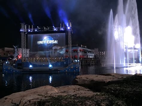 Universal's Cinematic Spectacular: 100 Years of Movie Memories — UO FAN GUIDE