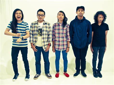 Hujan Celebrates 10 Years In Music Scene With A Concert Thehiveasia