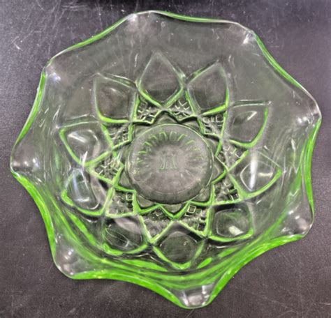 Hazel Atlas Green Uranium Glass 5 Diamond Arches Ruffled Berry Bowl EBay
