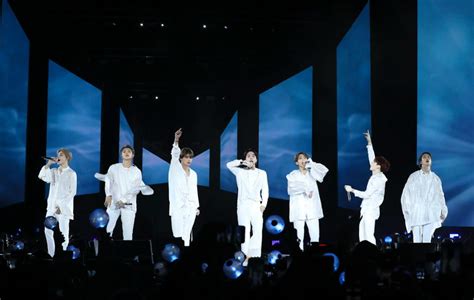 Bts Make History In New York With A Dazzling And Inclusive Stadium