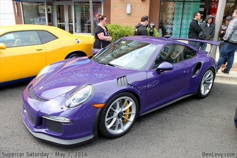 Purple Porsche 911 Gt3 Rs