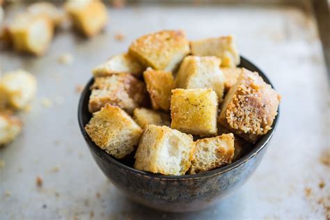 The Easiest Way To Make Croutons At Home Recipe Croutons Homemade