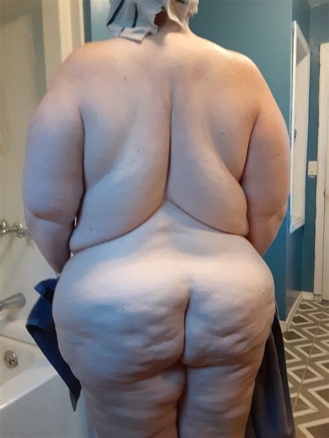 My Bbw Wife Posing In The Bathroom 60 Pics Xhamster