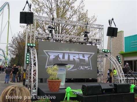 Thrill Zone at Carowinds | Theme Park Archive