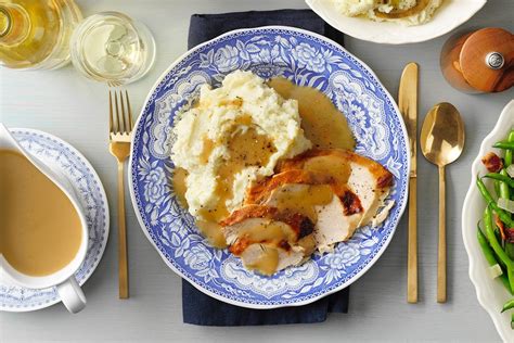 learn to make the best gravy how to make gravy from pan drippings