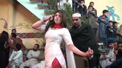 Pashto Beautiful Wedding Mujra Dance Youtube