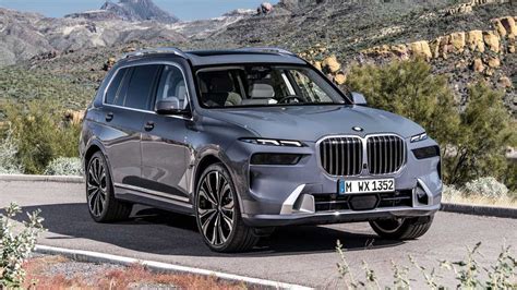 2023 Bmw X7 Debuts With An Updated Face New Idrive 8 Technology