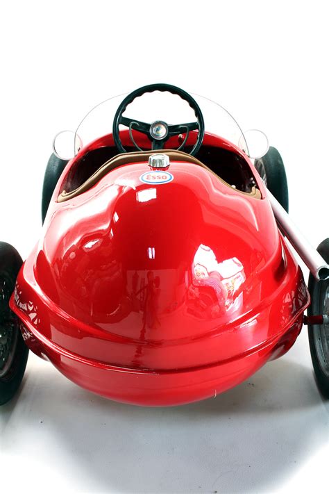 Maybe you would like to learn more about one of these? Ferrari pedalcar Indianapolis Giordani 1962 - HET HUIS VAN WAUW
