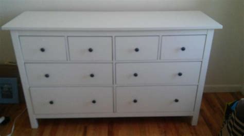 A wide variety of styles, sizes and materials allow you to easily find the perfect dressers & chests for your home. Ikea Hemnes 8-Drawer Dresser in White for sale in New York ...
