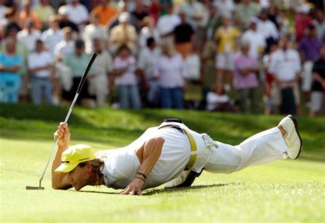 Stay up to date with golf player news, videos, updates, social feeds, analysis and more at fox sports. Camilo Villegas' Spider-Man Pose for Reading Greens