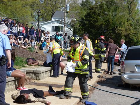 Brentwood Police And Fire Stage Mock Dwi Accident With Bhs Students