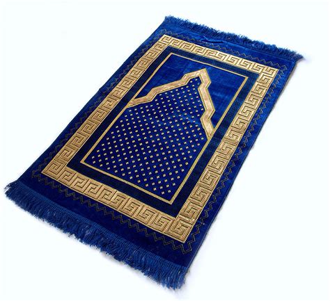 A prayer rug or prayer mat is a piece of fabric, sometimes a pile carpet, used by muslims and some christians during prayer. Velvet Prayer Rug - Sahulat Bazar