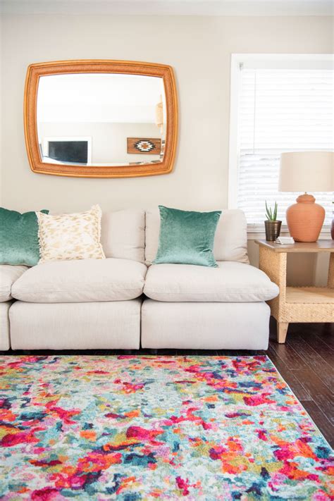 Style your living room using vibrant the colors and designs that our