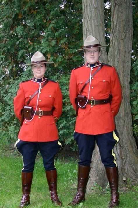 Royal Canadian Mounted PoliceКоролевская канадская конная полиция