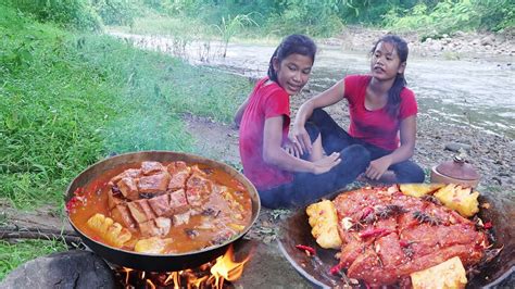 Survival Cooking In Forest Beef Curry Spicy Delicious With Pineapple