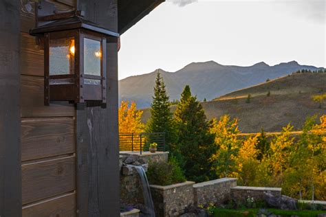 Lighting The Exterior Of Your Mountain Home Mountain Living