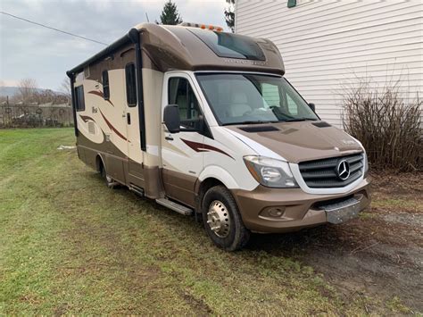 Class C Mercedes Winnebago View Profile 24g Motorhome Rv Used