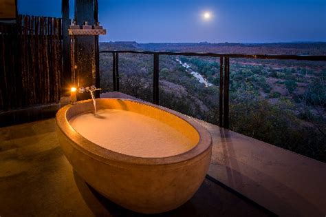 Luxury Bathrooms And Bath Tubs At South African Getaways Exclusive