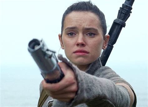 Daisy Ridley Responds To Sexist Claims That Rey Is Mary Sue In The