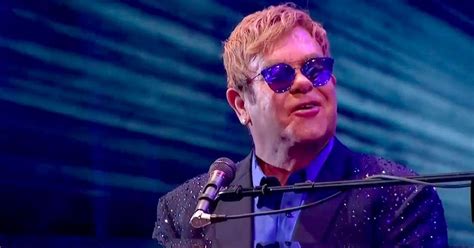 Elton Johns Weekly Classic Concert Series Premiers Exclusively On Youtube