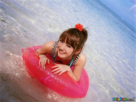 Sexy Girl Star Nozomi Sasaki On The Beach