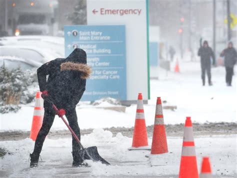 Arctic Blast Grips Parts Of The Us With Snow And Record Breaking