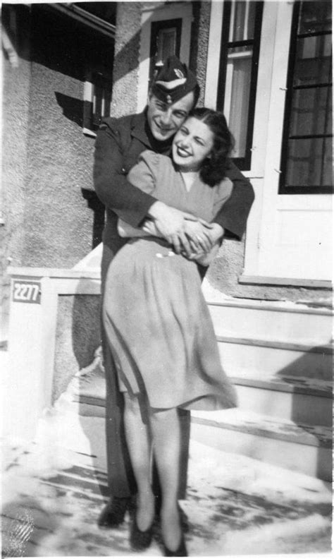 That S What Couples Wore In The 1940s Military Couples Vintage Couples Vintage Photography