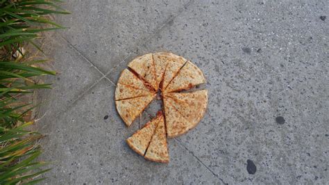 Somebody dropped their pizza. : Wellthatsucks